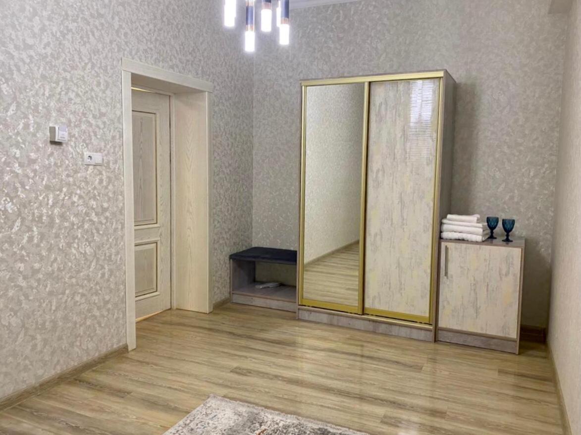 Golden Ray Hotel Turkistan Bagian luar foto
